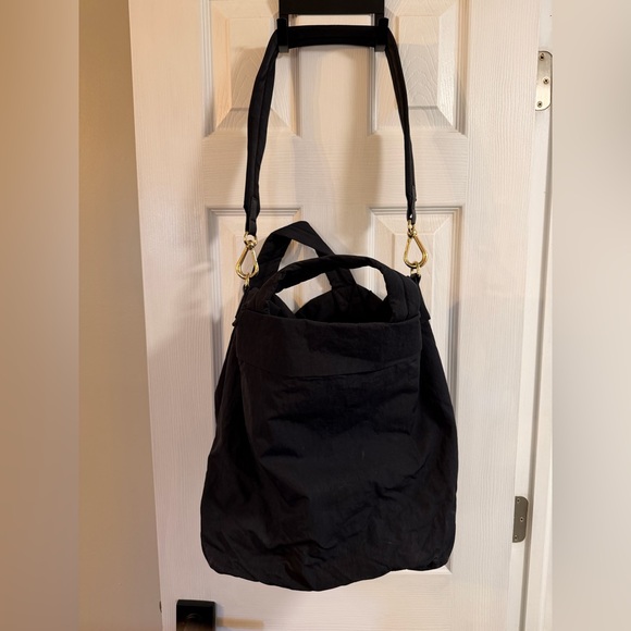 Lululemon Black Bag - Picture 4 of 5